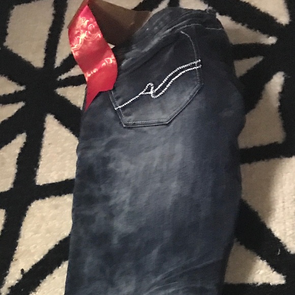 Brand new faded jeans - Picture 3 of 3